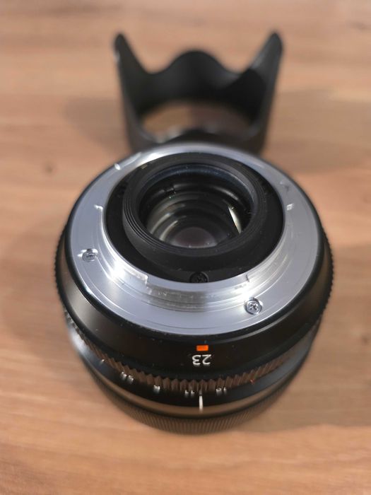 Obiectiv Fujifilm Fujinon XF 23mm f/1.4 R în stare impecabilă