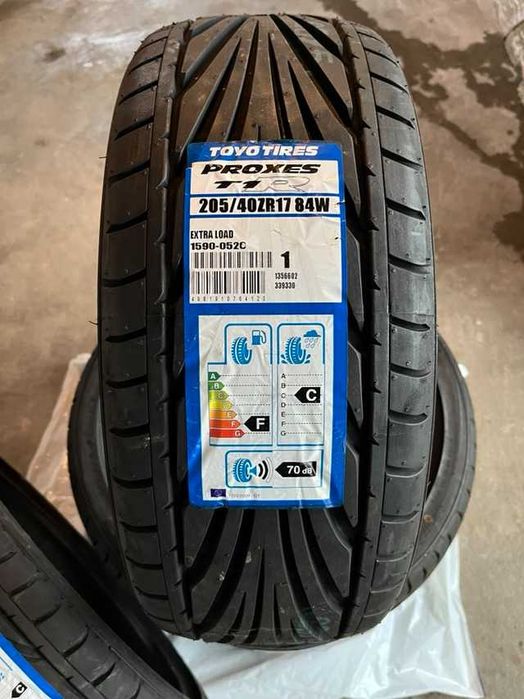 TOYO Proxes 205/40/17 нови 4бр.