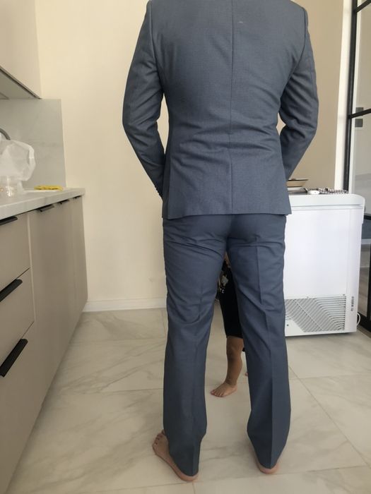 Продам костюм очень в отличном состоЯнии