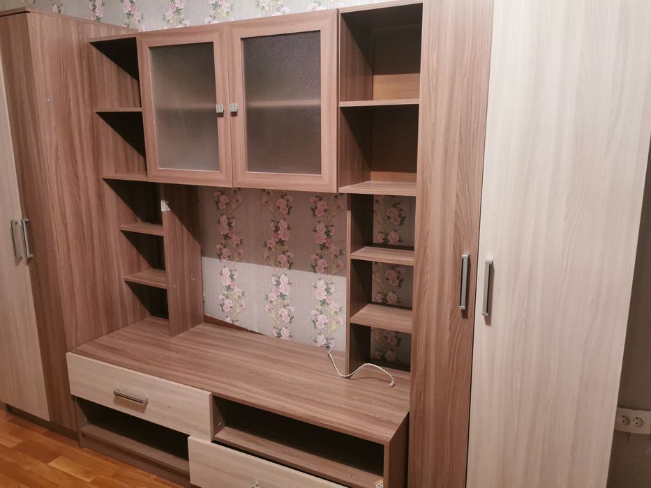 Продам стенку. В хорошем состоянии.