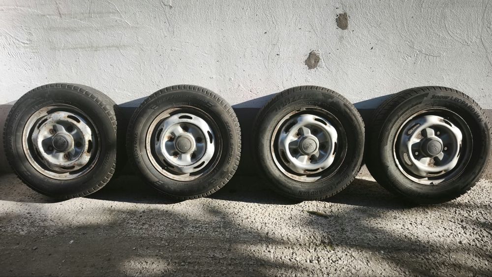Vand set anvelope iarna cu jante de otel Ford  Transit 195,70,15 C