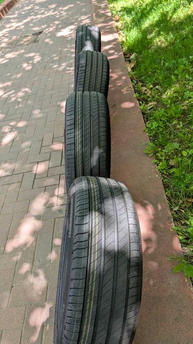 Anvelope VARA MICHELIN PRIMACY 4 NOI 205/55/R17 DOT_12/2026