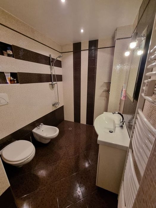 Продава се Тристаен апартамент в София, Фондови жилища - 71 кв.м за 2098 €/кв.м - Снимка #5