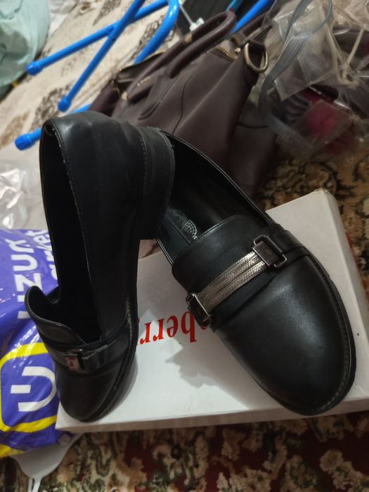 Tufli etikla sotiladi yengi