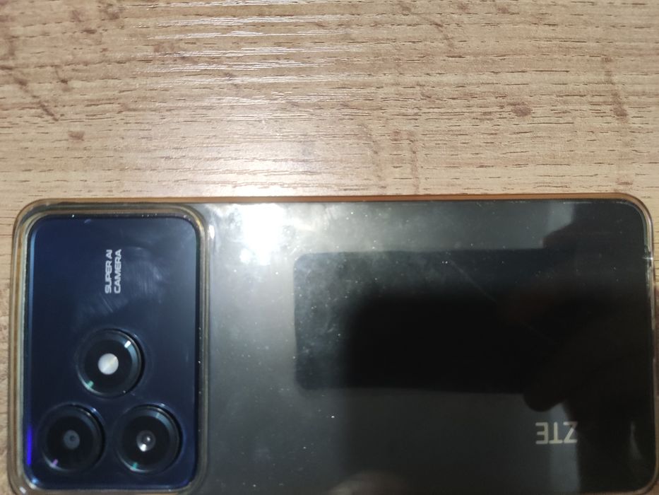Срочно продам телефон ZTE a 36