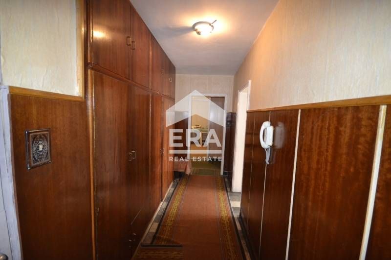 Слънчев апартамент с четири спални