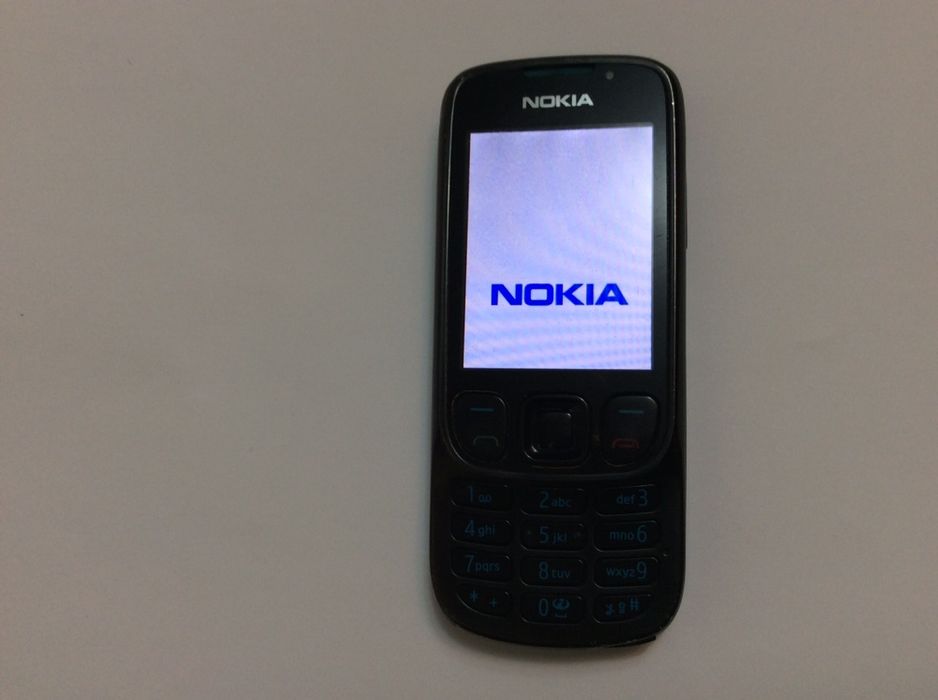Nokia 6303 ci ,orice retea ,model clasic pe butoane, negru