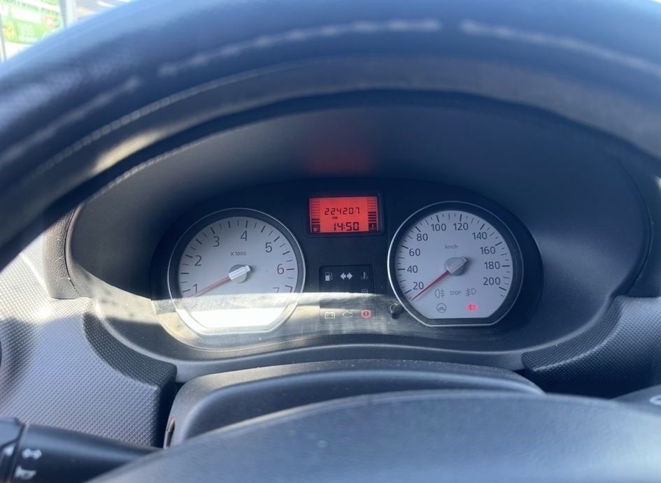 Vând Dacia Sandero 2008