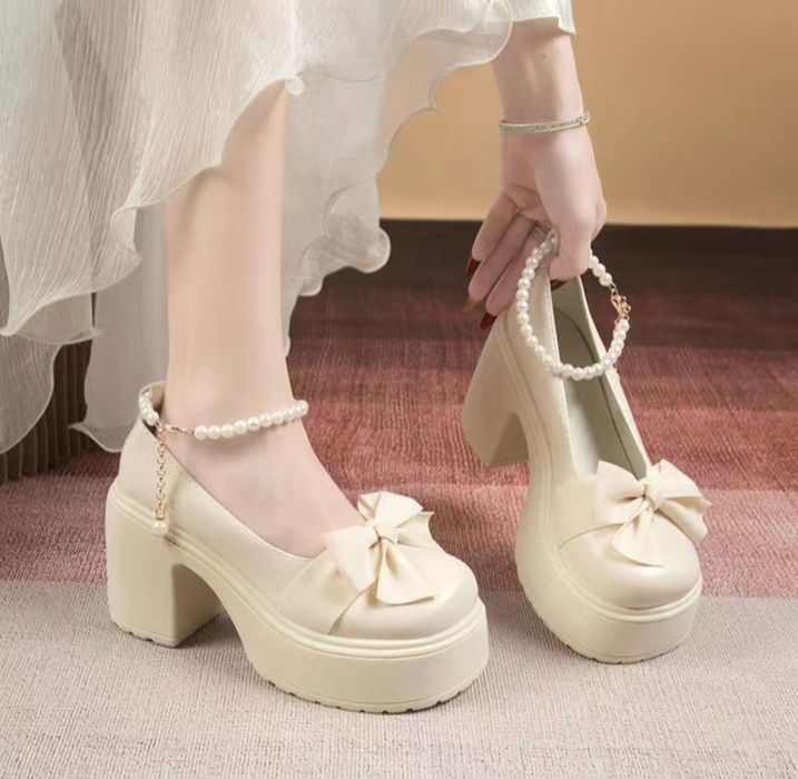 Туфли на высокой платформе