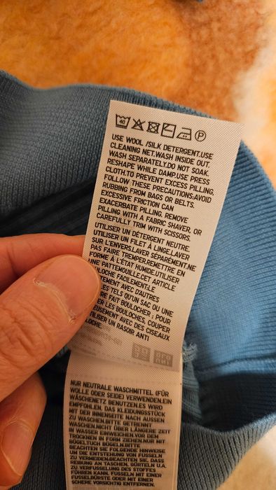 Uniqlo вълнена блуза с къс ръкав