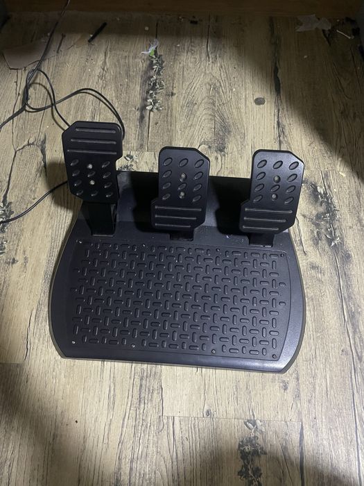 Volan gaming thrustmaster