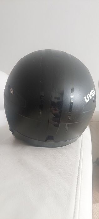 Детска ски каска Uvex