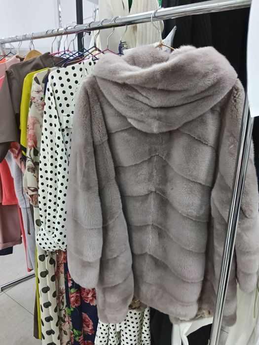 Норковая шуба 150000