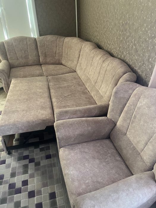 Продам угловой диван в хорошем состоянии