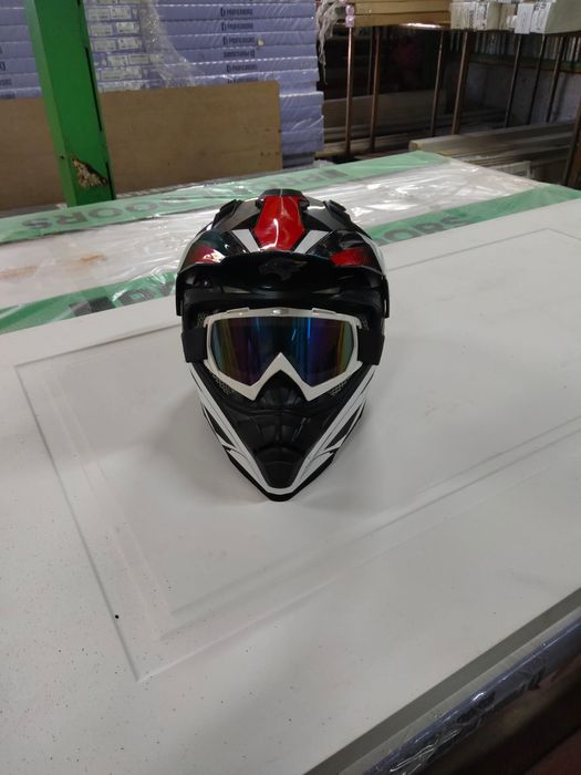 Продам шлем Hawk Moto