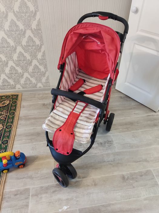 Детская коляска качественная