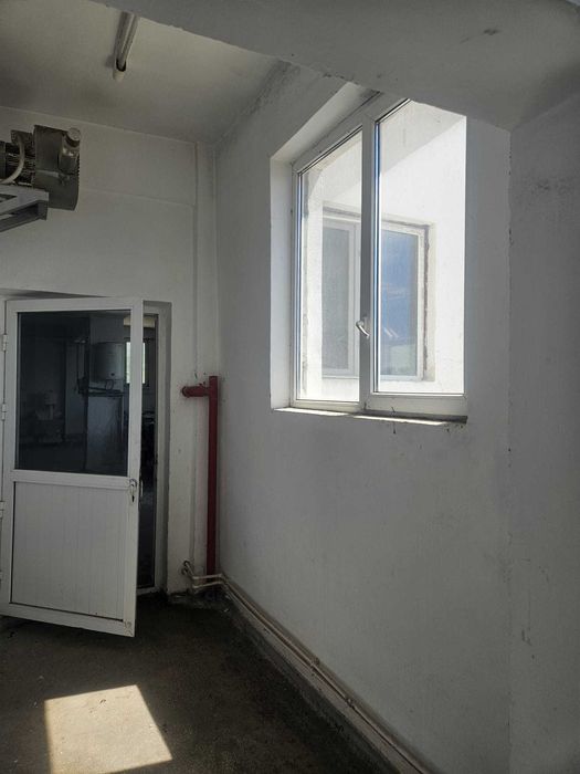 Inchiriere sau vanzare fabrica hala magazii depozitare 2600 mp si teren 4000 mp