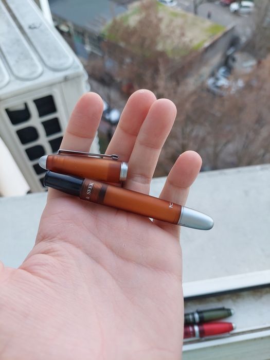 Stilouri retractabile Montex hide and seek