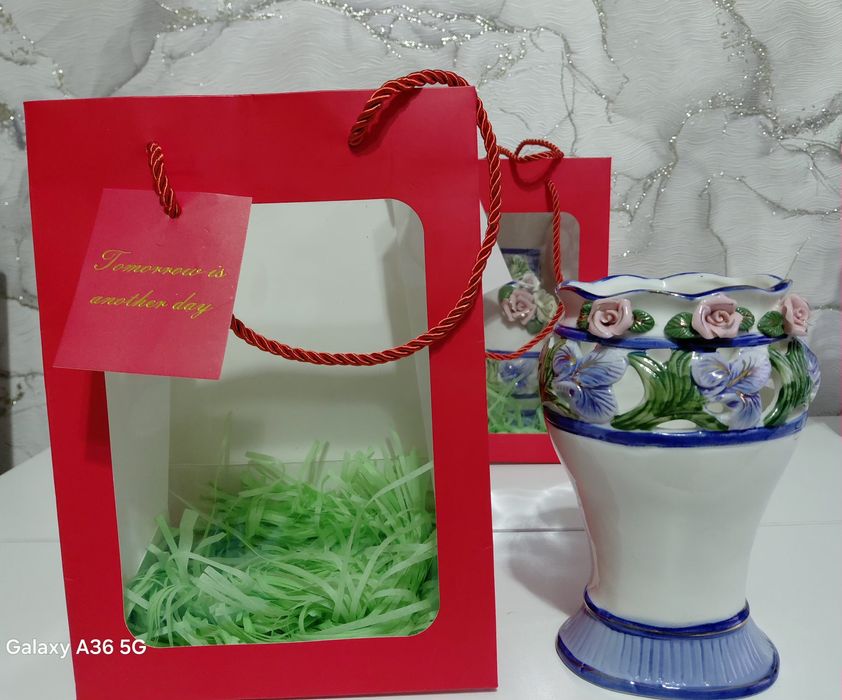 Подарок ваза для цветов