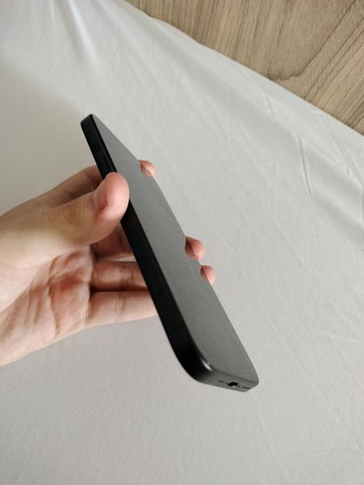 iPhone 15 128GB defect