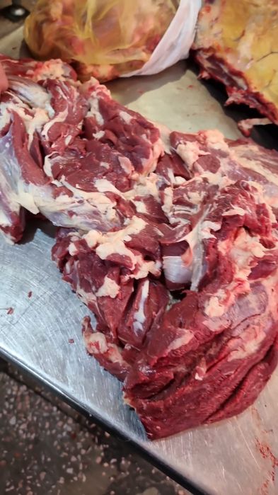 Мясо говядина гуляш