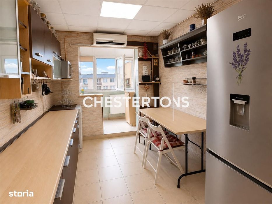 Apartament de 4 camere in zona metrou Aparatorii Patriei