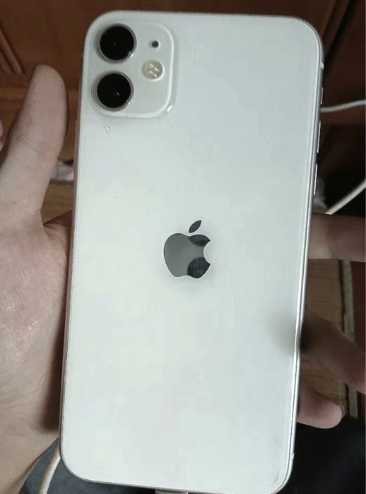 iphone 11 продам