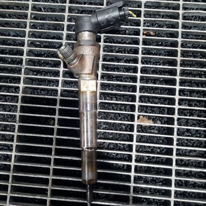 Injector Nissan Qashqai J11 1.5 Dci 2013 - 2017 110CP K9K (1595) Diesel Injectie Continental H8201100113 Garantie