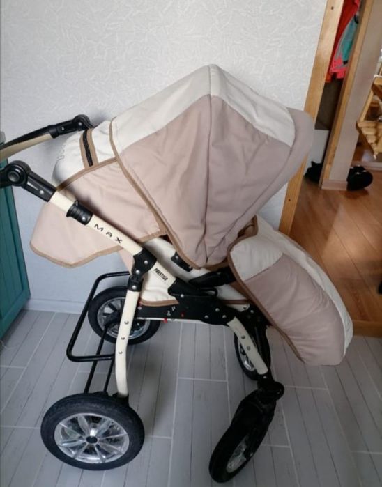 Max verdi коляска 3 в 1 очень хорошем состоянии. Отличного качества