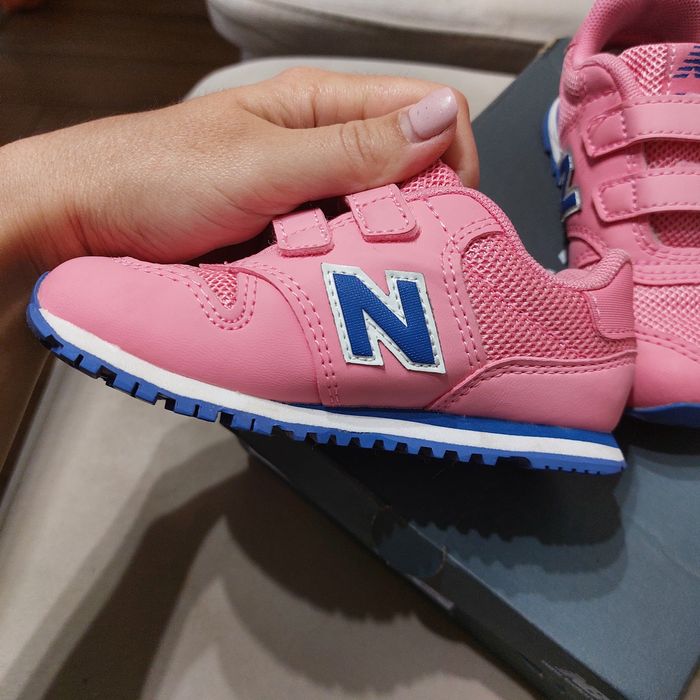 Нови маратонки New balance 23,5