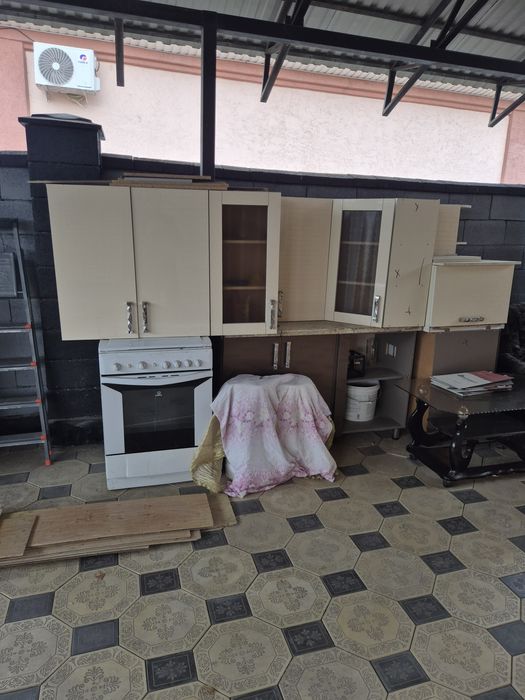 Продам кухонный гарнитур