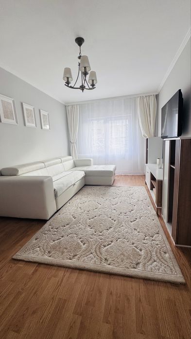 Inchiriez apartament 2 camere Micro 17