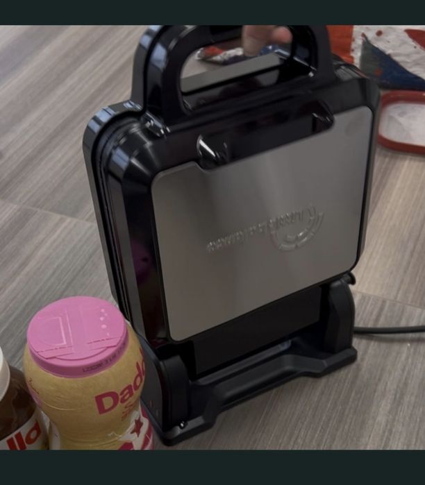 Гофретник въртяща основа LITTLE BALANCE 8805 Flip Waffles1200W,