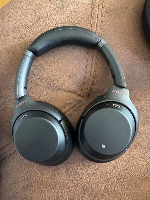 Sony WH-1000XM3 - Слушалки с Active Noise Cancelling
