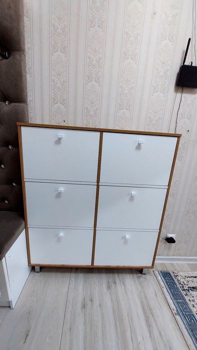 Продам обувницу.50000