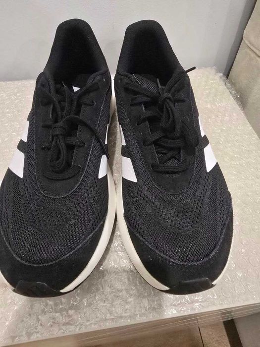 Кроссовки Adidas, оригинал