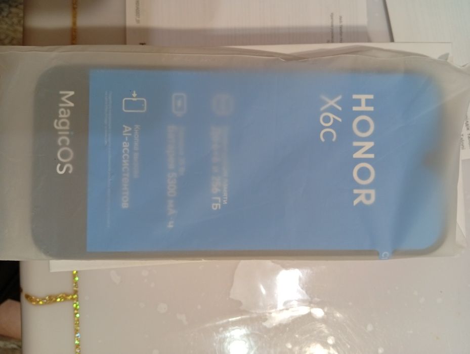 продам смартфон HONOR X6c