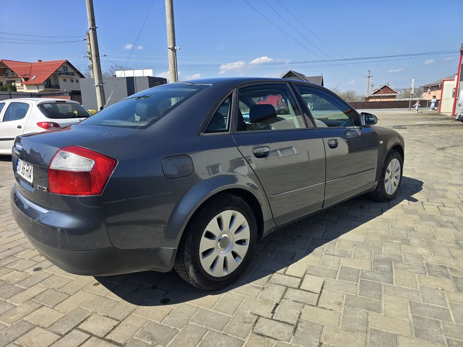 Vând Audi A4,2001
