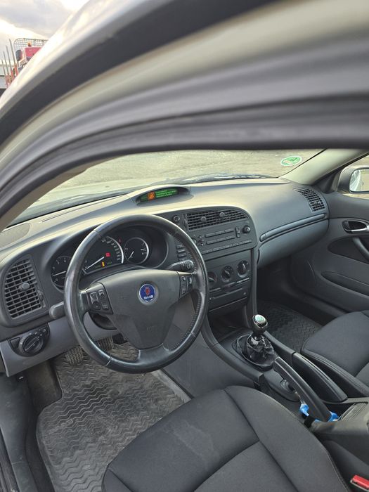 Autoturism Saab.