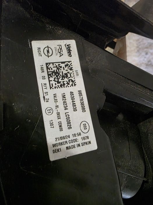 Opel Astra L kombi 21- 2024 стоп десен