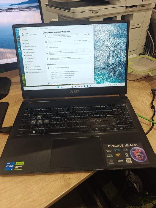 MSI Cyborg 15 A13U i5 13420h, rtx2050 4gb, 16gb ddr5