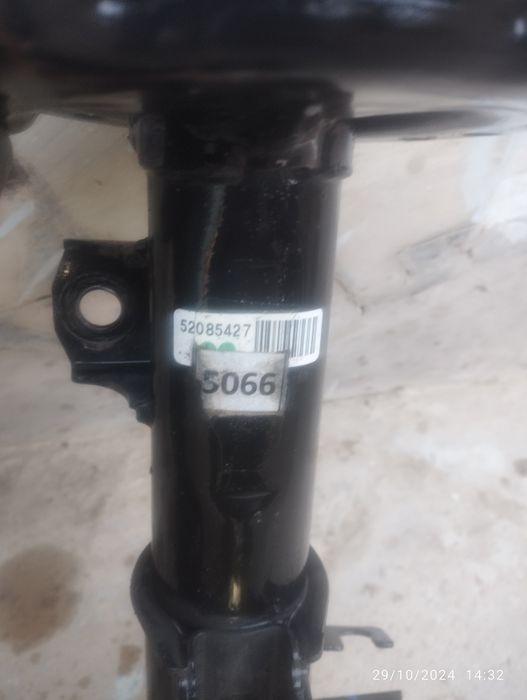 Cobalt amarizator sotiladi. GM zavodniki koʻp yurmagan.