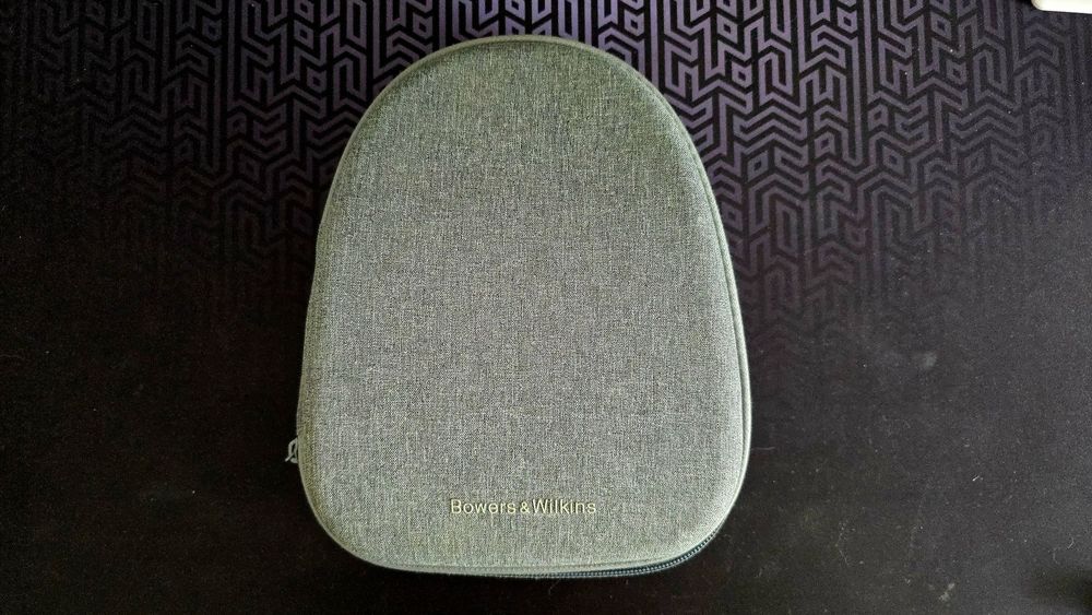 Bowers & Wilkins PX7