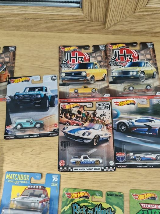 Hotwheels машинки разные