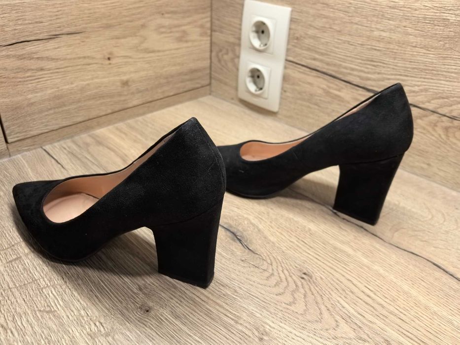 Дамски обувки размер 38