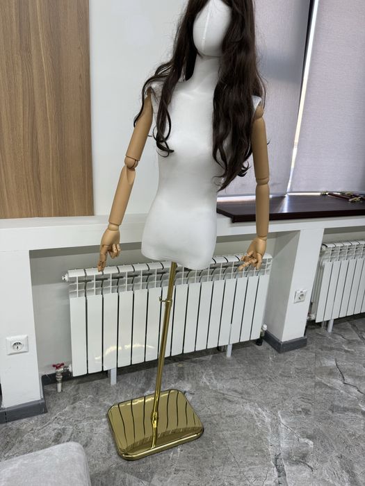 Продаются Маникены новые