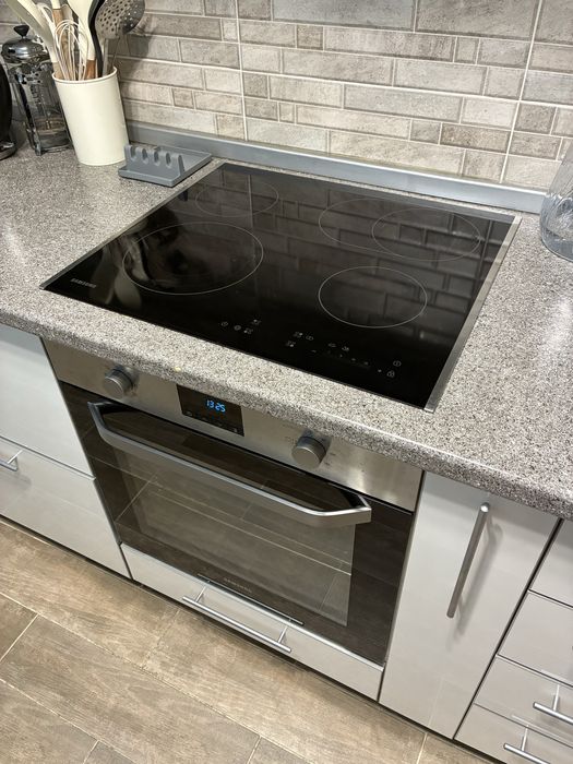 Продам духовой шкаф Samsung