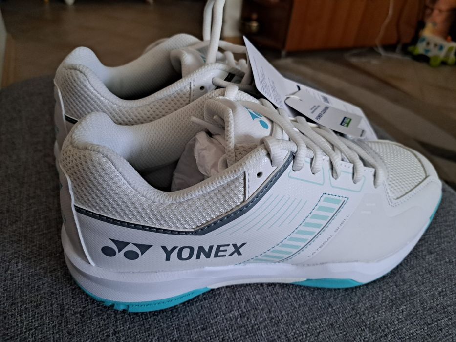 Маратонки за бадминтон Yonex