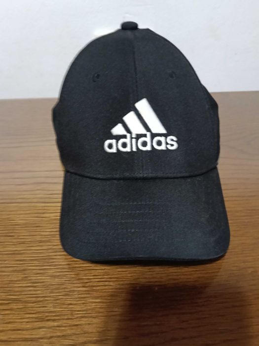Sapca Adidas impecabila