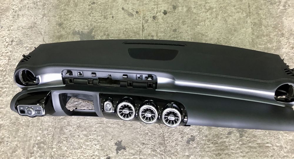 Табло от Mercedes CLA w118 2021